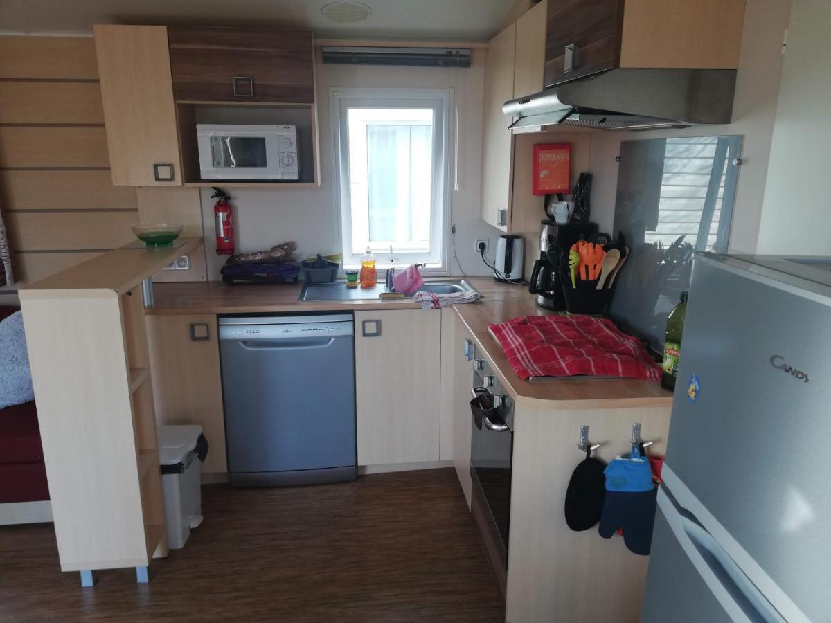 Grand Mobil Home 3Chbr 2Sdb Camping La Carabasse Vias Exterior photo