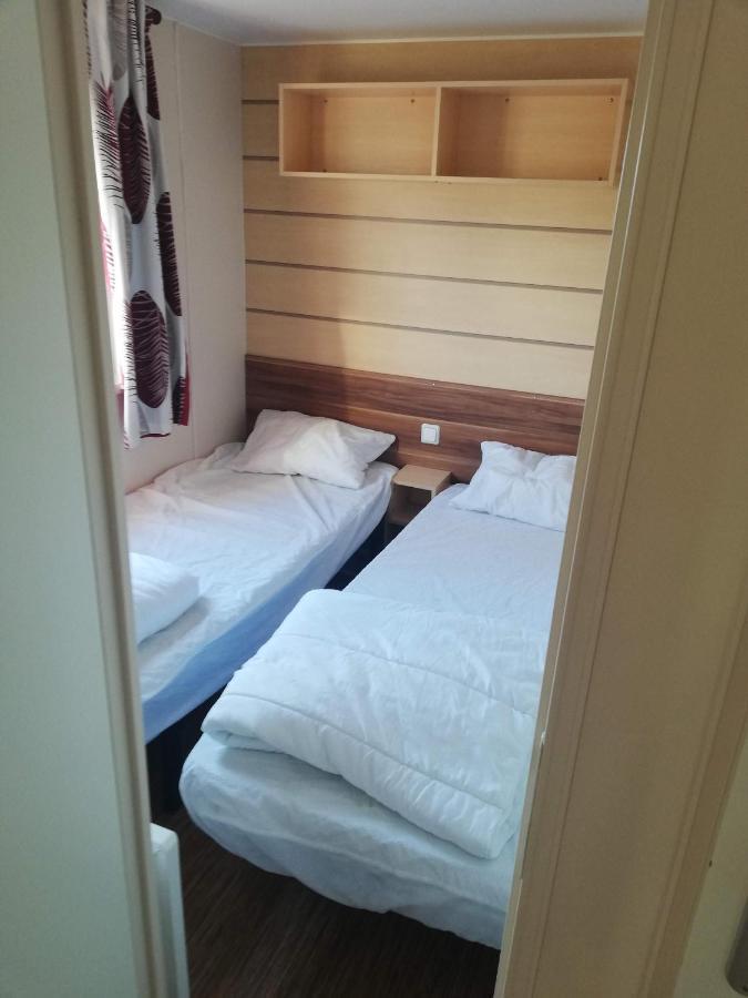 Grand Mobil Home 3Chbr 2Sdb Camping La Carabasse Vias Exterior photo